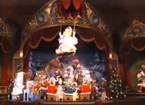 Unforgettable Wonders: Disneyland's Christmas Time in 1992